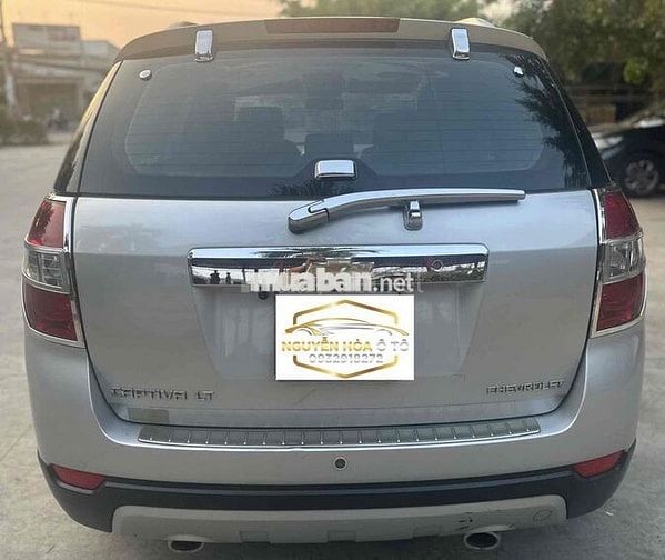 Chevrolet Captiva 2.4 MT LT Bạc