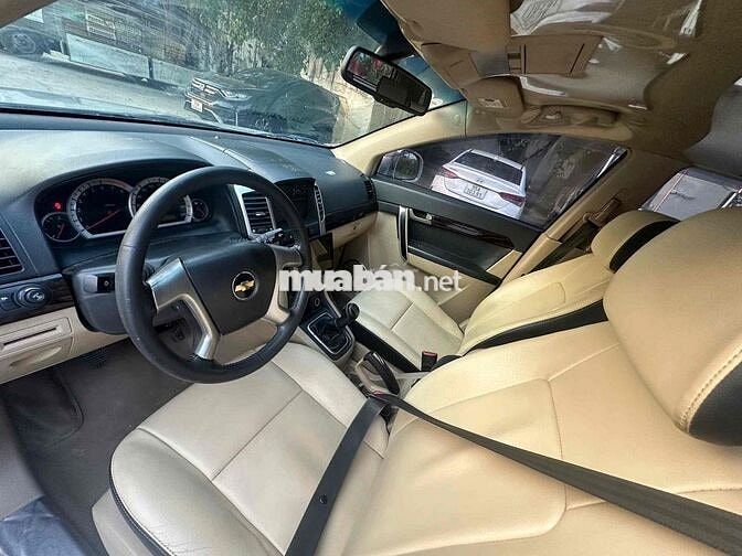 Chevrolet Captiva 2.4 MT LT Bạc