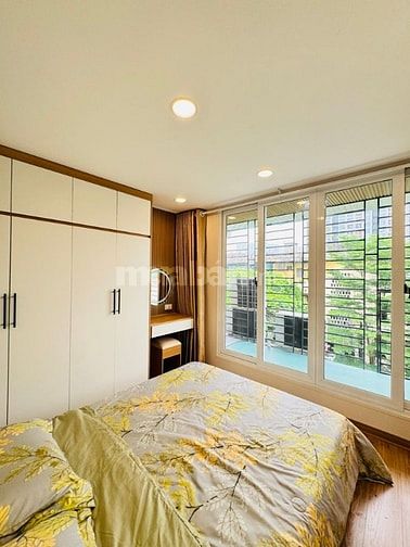 Bán CH tập thể Quỳnh Mai, Phố 8/3 ,Hai Bà Trưng 60m 2 ngủ giá 3,3 tỷ