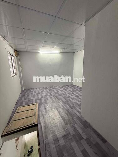 Nhà Huỳnh Văn Bánh – ngang 5.5m – sát MT – 2 tầng – ở/kinh doanh