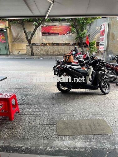 bán gấp nhà mtkd 108 phạm văn hai 4,05x28