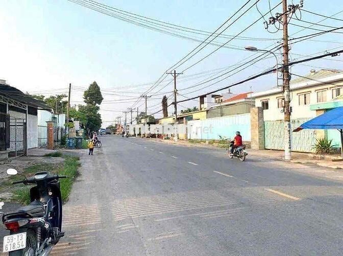 CẦN BÁN THANH LÝ GẤP NHÀ VƯỜN 1300m2 Giá Ngộp 180tr