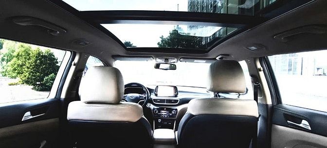 Bán rẻ Hyundai Tucson bản Full đặc biệt Zin rất đẹp như mới. 