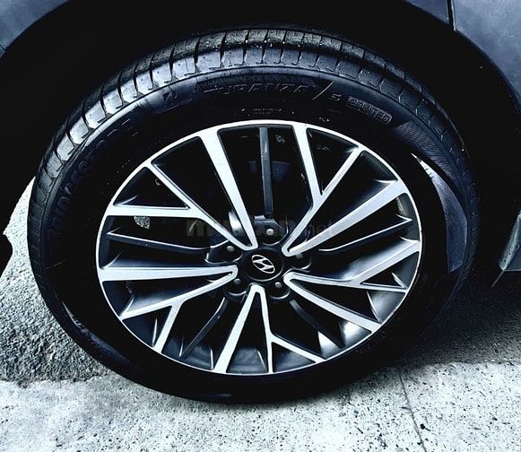Bán rẻ Hyundai Tucson bản Full đặc biệt Zin rất đẹp như mới. 