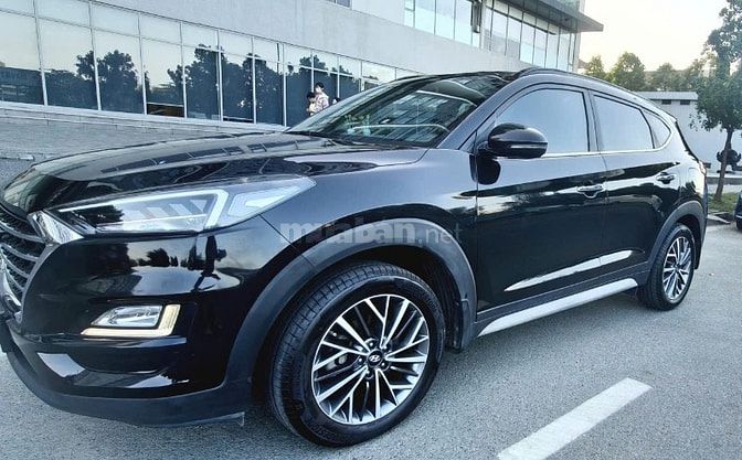 Bán rẻ Hyundai Tucson bản Full đặc biệt Zin rất đẹp như mới. 