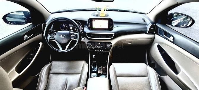 Bán rẻ Hyundai Tucson bản Full đặc biệt Zin rất đẹp như mới. 