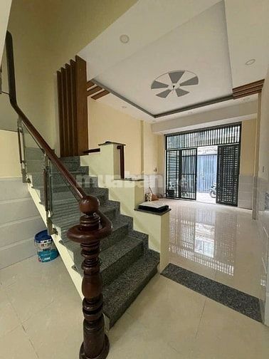 Bán nhà hẻm xe hơi Dương Quảng Hàm, p5, quận gò vấp dt 4x11, 1 lầu, 2p