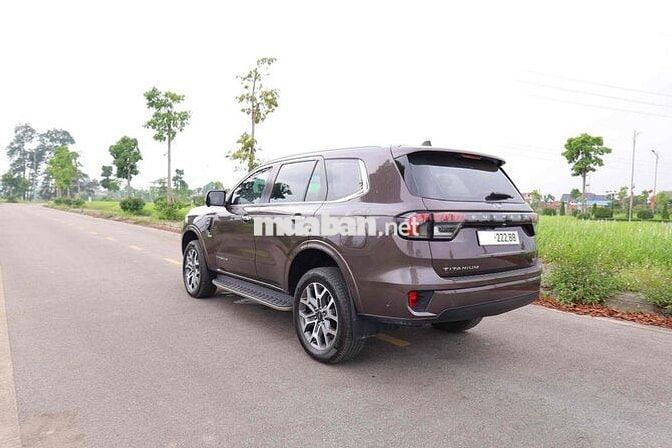 Ford Everest 2022 Titanium 4x4 39.000 km Nâu