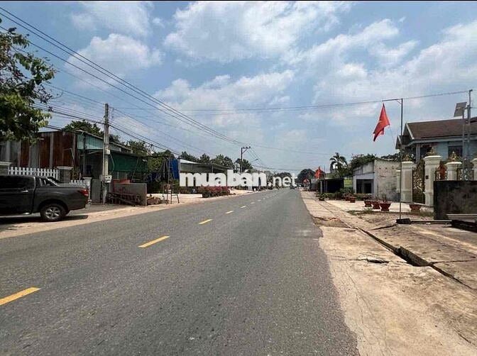 cần bán gấp lô đất gần khu công nghiệp