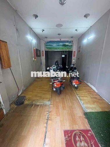 Nhà Thuê Mặt Tiền KD Lạc Long Quân Gần Đầm Sen