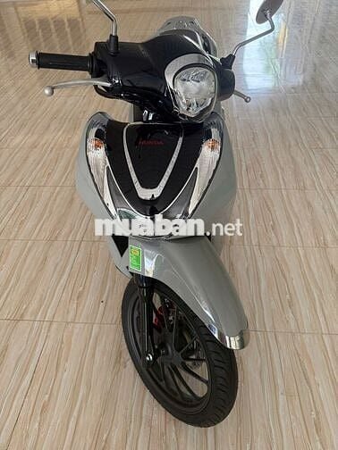 Honda SH Mode 2023 đăng ký 2024 không khác xe mới