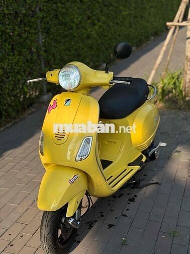 Piaggio Vespa LX Vàng