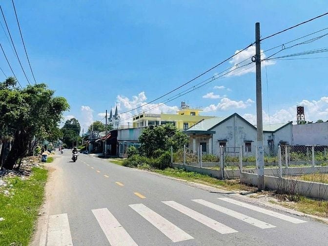 Mặt tiền 6m Trần Tử Bình-Tân Thông Hội 180m2 giá ngộp 500tr