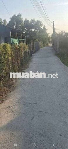 nhà và đất toàn bộ thổ, gần chợ, kế trường