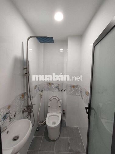 3 Lầu Mặt tiền Bùi Tư Toàn ngang 5mx18m