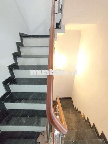3 Lầu Mặt tiền Bùi Tư Toàn ngang 5mx18m