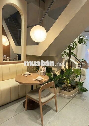 THUÊ NGUYÊN CĂN NGAY TRUNG TÂM QUẬN 1 -  DIỆN TÍCH TỐI ĐA TỚI 300m2
