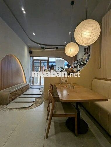 THUÊ NGUYÊN CĂN NGAY TRUNG TÂM QUẬN 1 -  DIỆN TÍCH TỐI ĐA TỚI 300m2
