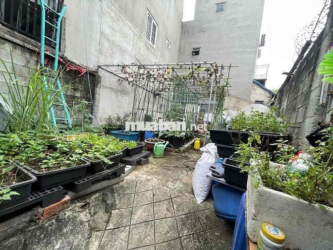 BÁN LÔ ĐẤT 2 MẶT HẺM XE HƠI - LINH XUÂN - GIÁ 3,9TỈ