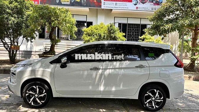 Mitsubishi Xpander Premium 2024 Trắng 33000 km