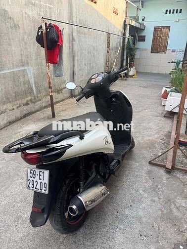 Honda PS Trắng đen