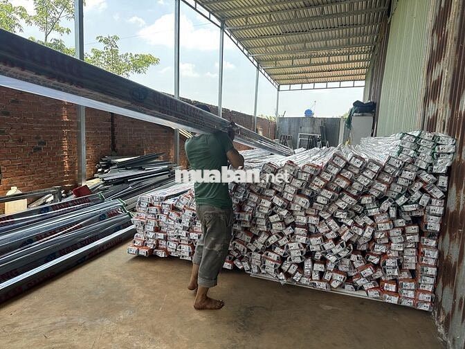 *** thợ cơ khí thợ nhôm kính