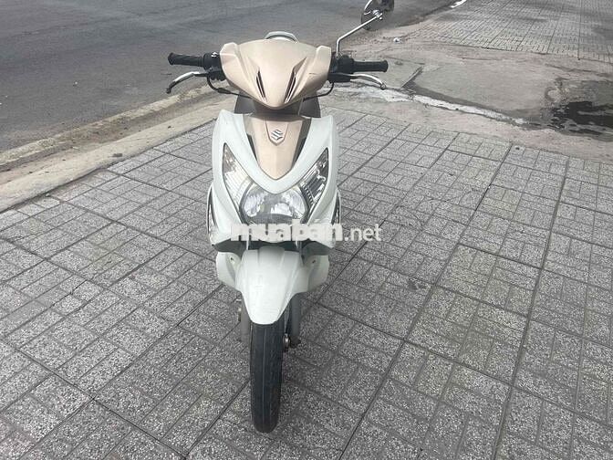 Suzuki Hayate Trắng vàng đồng