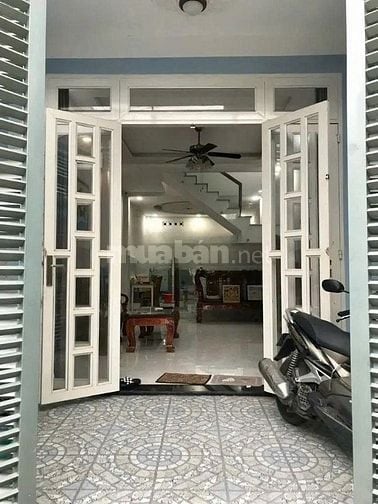 Cho thuê nhà MỚI giá RẺ hẻm lớn đường Phạm Văn Chiêu
