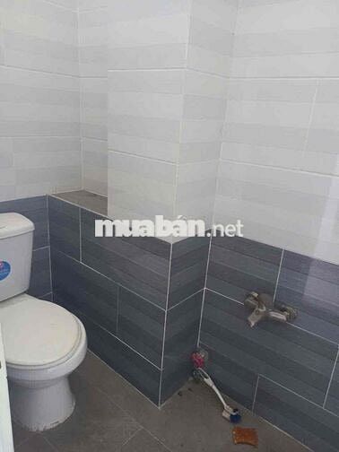 Cho thuê nhà nguyên căn mặt tiền đường Buôn bán thoải mái