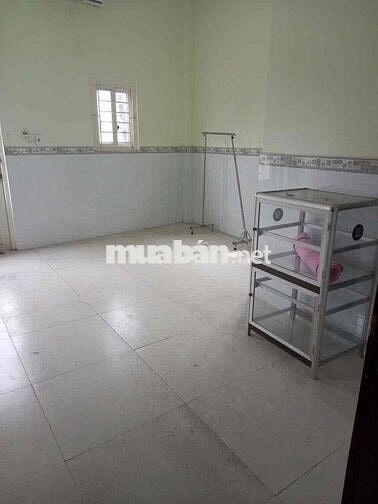 Cho thuê nhà nguyên căn mặt tiền đường Buôn bán thoải mái