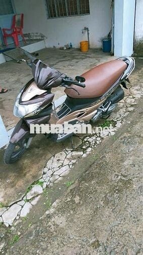Suzuki Hayate màu Nâu