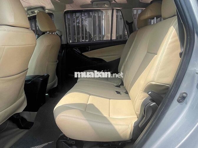 Toyota Innova 2017 Bạc