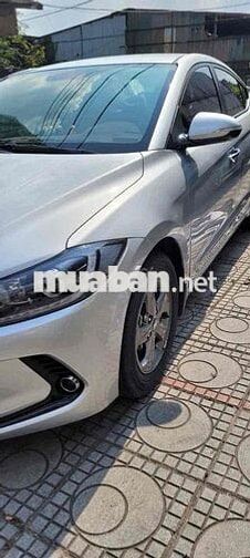 Hyundai Elantra 2016 Bạc MT