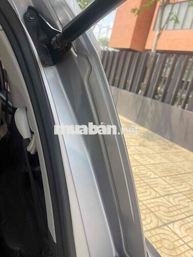 Toyota Innova 2017 Bạc