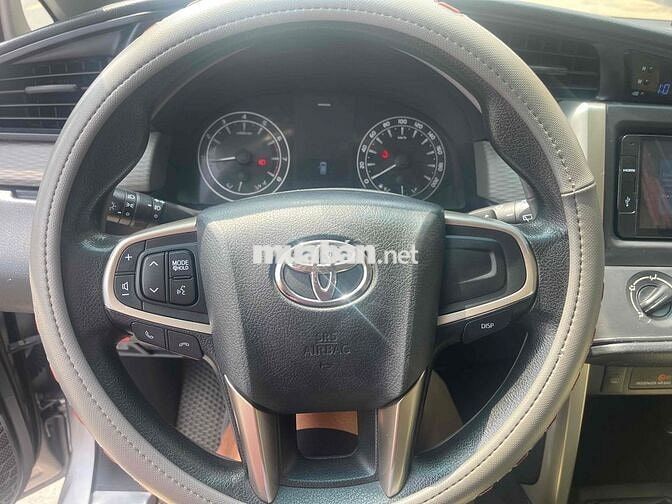 Toyota Innova 2017 Bạc