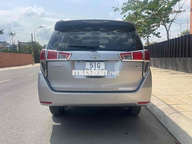 Toyota Innova 2017 Bạc