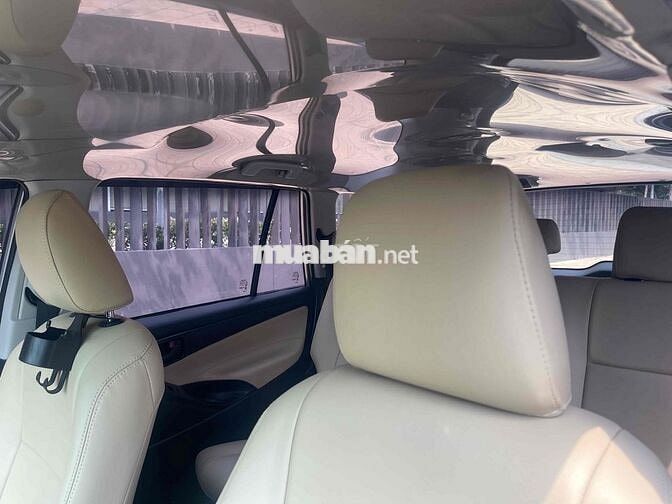 Toyota Innova 2017 Bạc
