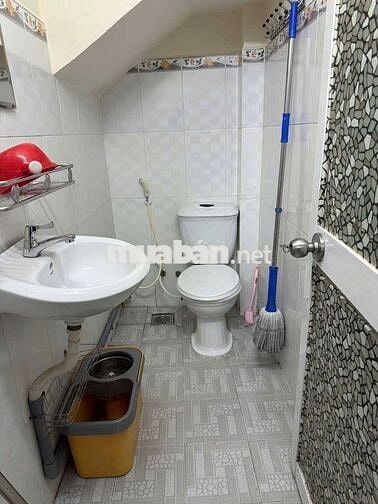 Nhà 1 Trệt 2 Lầu 3PN Hẻm 1140 Huỳnh Tấn Phát Quận 7