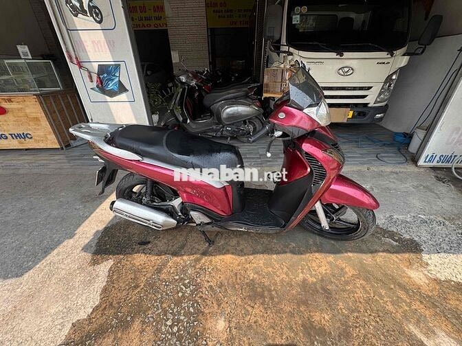 Honda SH Đỏ Ý