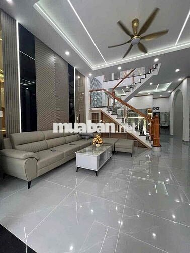 nhà phố mặt tiền 90m2 ,3 phòng ngủ, đường D2 laveender vĩnh cửu