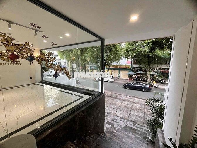 SIÊU PHẨM MẶT TIỀN NGUYỄN VĂN THỦ, Q1 – TÒA NHÀ HẦM 4 LẦU THANG MÁY, V