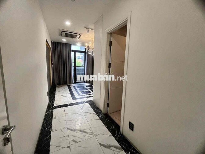 SIÊU PHẨM MẶT TIỀN NGUYỄN VĂN THỦ, Q1 – TÒA NHÀ HẦM 4 LẦU THANG MÁY, V