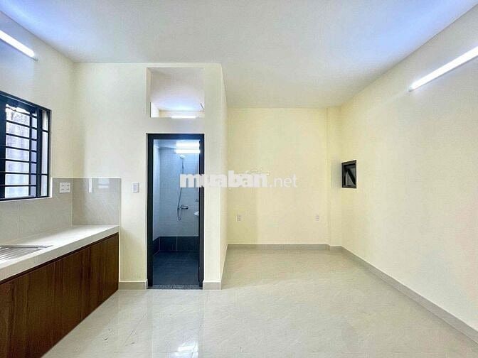 Chính chủ cho thuê phòng ban công 25m2 rộng rãi có ban công