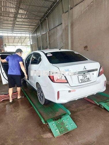 Mitsubishi Attrage 2024 MT 46.000km Trắng