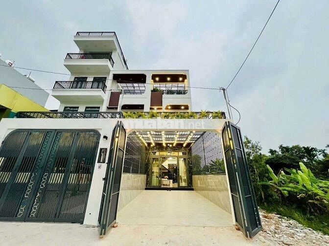 Nhà phố view sông mát mẻ Hà huy giáp ngã tư ga