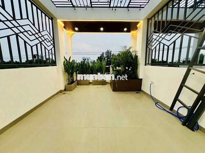 Nhà phố view sông mát mẻ Hà huy giáp ngã tư ga