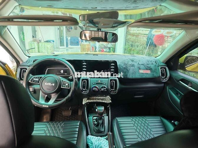 Kia Sonet 2025 Vàng