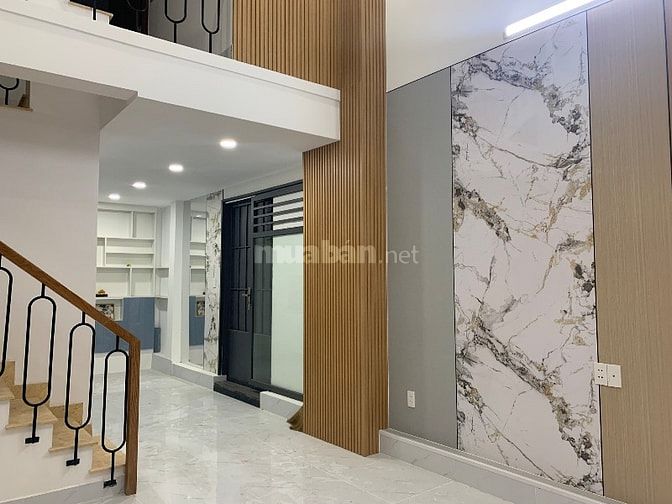 Bán nhà đẹp tươi sáng Lê Văn Sỹ  Quận 3 khu sầm uất