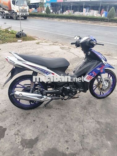 Suzuki Axelo 2016 Đen trắng tím