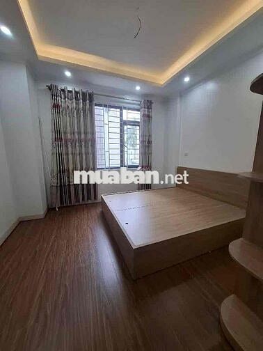 Nhà 4 tầng, lô góc, ngõ thông, oto đỗ cửa, phù hợp ở và kinh doanh